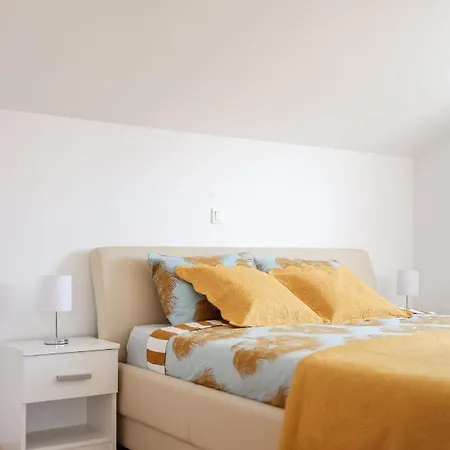 Chill 4 Real Sea View Апартаменты