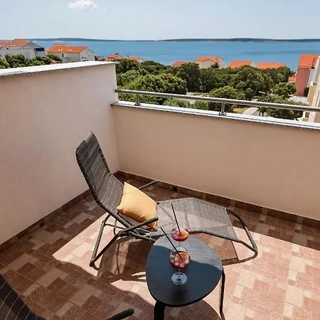 Chill 4 Real Sea View *